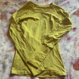 Lululemon long sleeve swiftly size 4